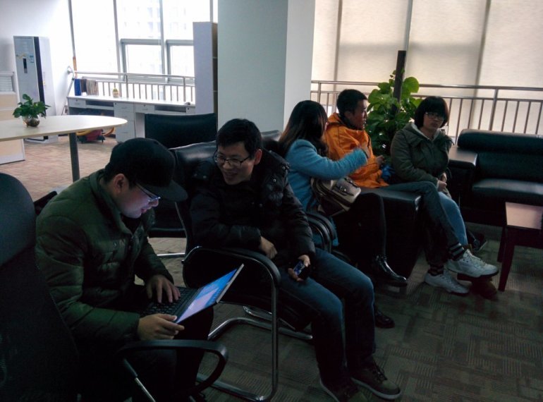 大家在相互交流讨论